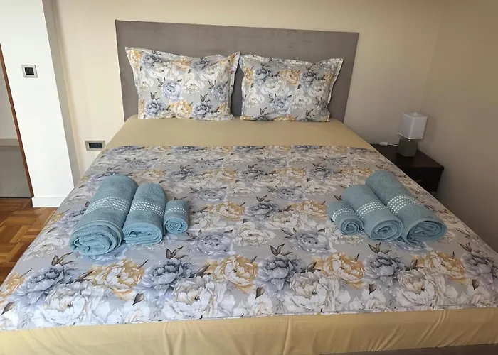 Thermae Heritage Penthouse With Garage *