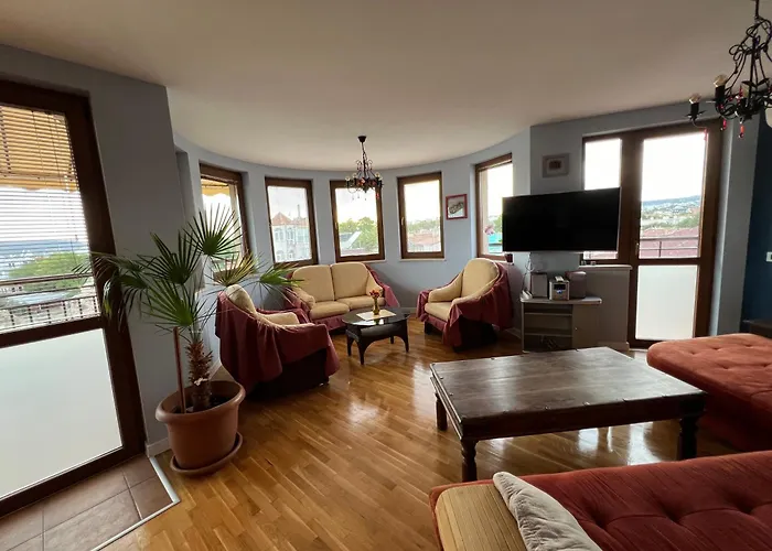 Thermae Heritage Penthouse With Garage Warna