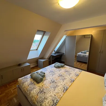 Daire Thermae Heritage Penthouse With Garage *