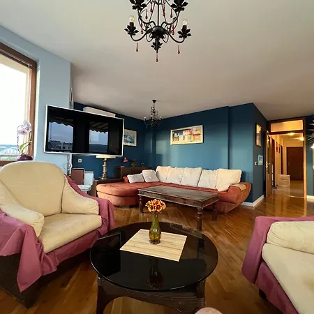 Thermae Heritage Penthouse With Garage 公寓 *